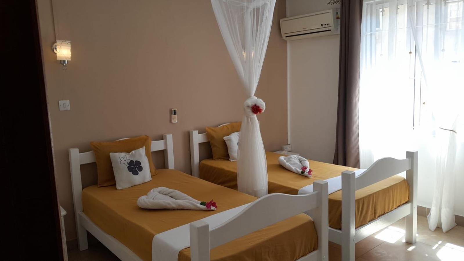 Jolie Villa Santa avec piscine privée Pointe aux Piments Exterior foto